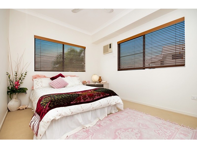 24/18-30 Sir Leslie Thiess Drive, Townsville City QLD 4810