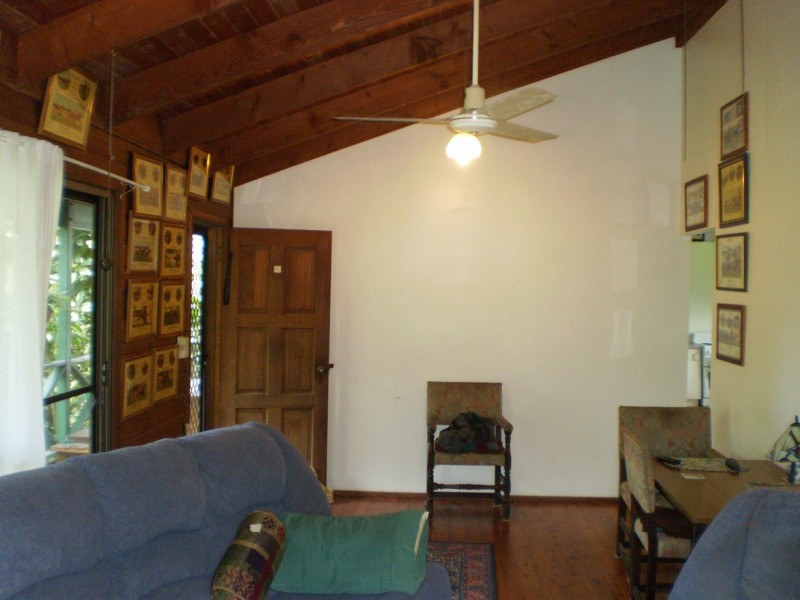 28 Birt Street  Picnic Bay, Magnetic Island QLD 4819