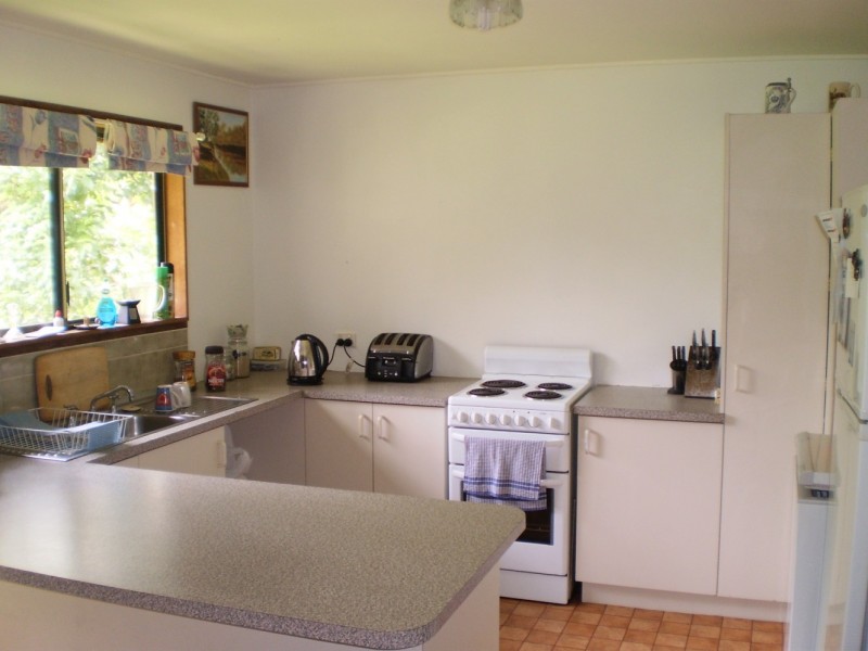 28 Birt Street  Picnic Bay, Magnetic Island QLD 4819