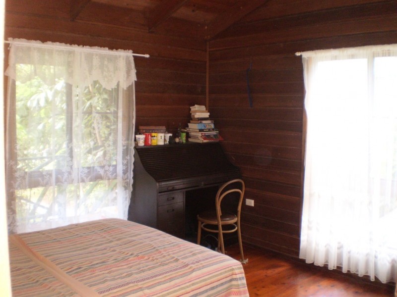 28 Birt Street  Picnic Bay, Magnetic Island QLD 4819