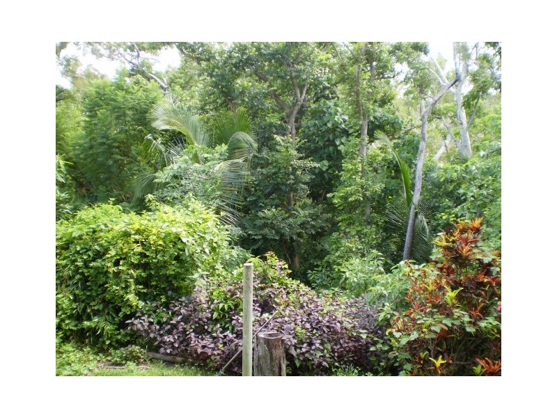 28 Birt Street  Picnic Bay, Magnetic Island QLD 4819