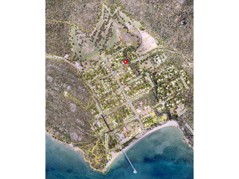 28 Birt Street  Picnic Bay, Magnetic Island QLD 4819