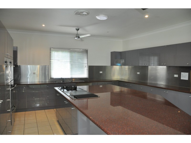 28 The Grove  Nelly Bay, Magnetic Island QLD 4819