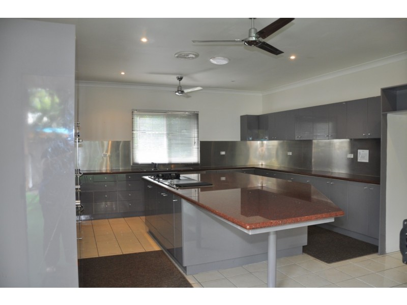 28 The Grove  Nelly Bay, Magnetic Island QLD 4819