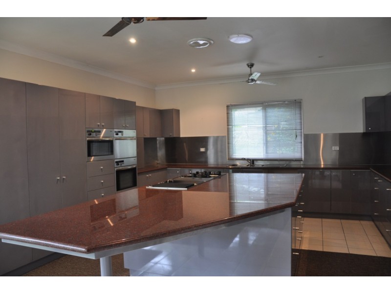 28 The Grove  Nelly Bay, Magnetic Island QLD 4819