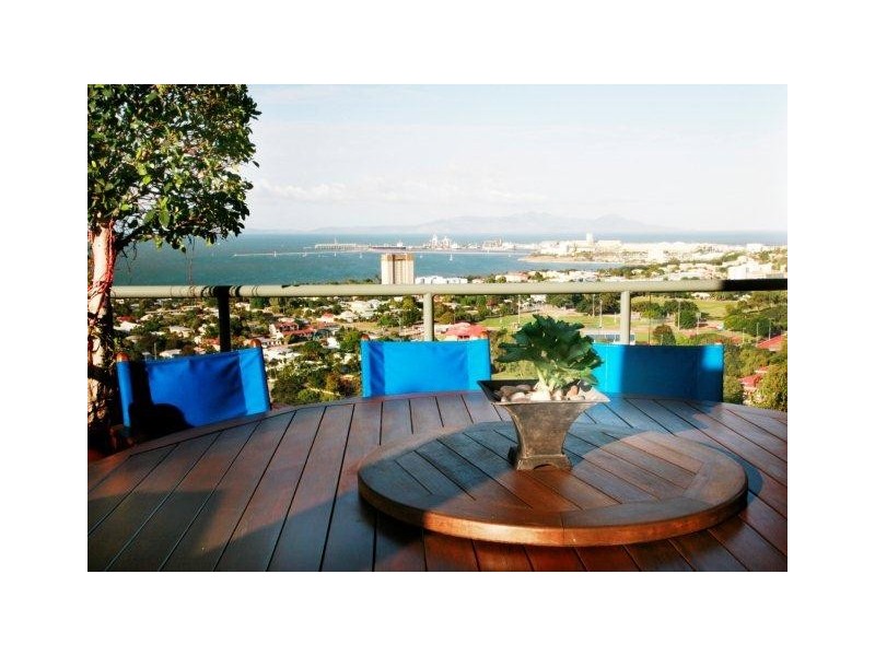 7 Cottesmore Crescent, Castle Hill QLD 4810