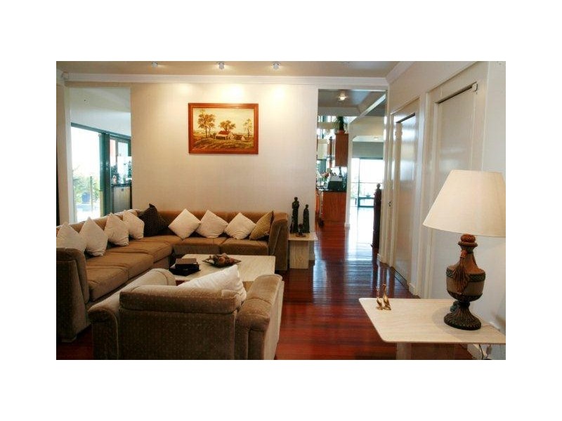 7 Cottesmore Crescent, Castle Hill QLD 4810