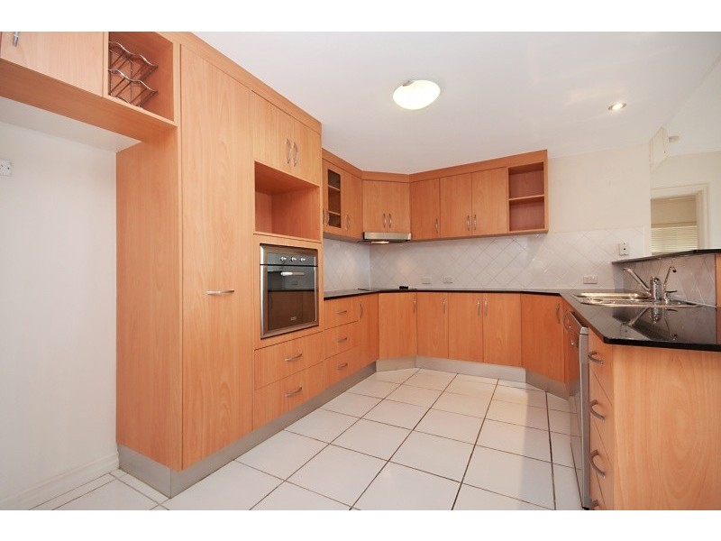 4/13 Little Street, Belgian Gardens QLD 4810