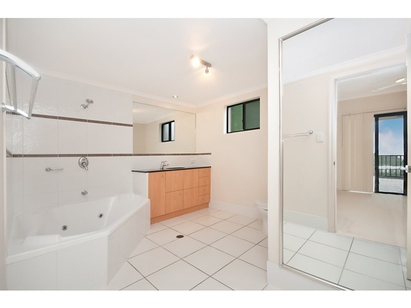 4/13 Little Street, Belgian Gardens QLD 4810