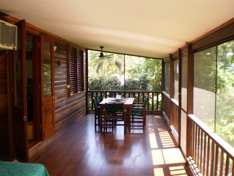 27 Birt Street  Picnic Bay, Magnetic Island QLD 4819