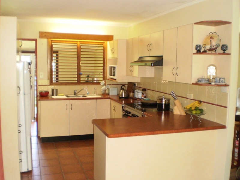 27 Birt Street  Picnic Bay, Magnetic Island QLD 4819