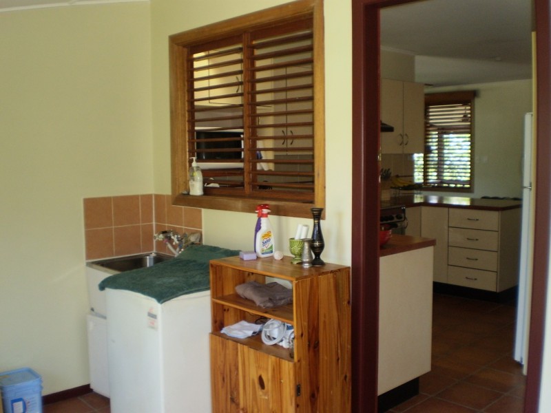 27 Birt Street  Picnic Bay, Magnetic Island QLD 4819