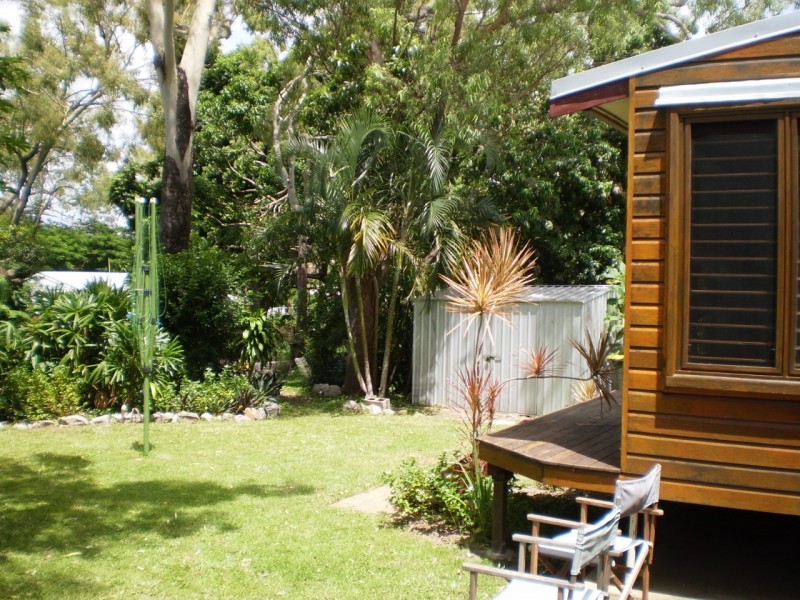 27 Birt Street  Picnic Bay, Magnetic Island QLD 4819