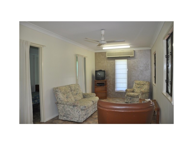 24 Barbarra Street  Picnic Bay, Magnetic Island QLD 4819