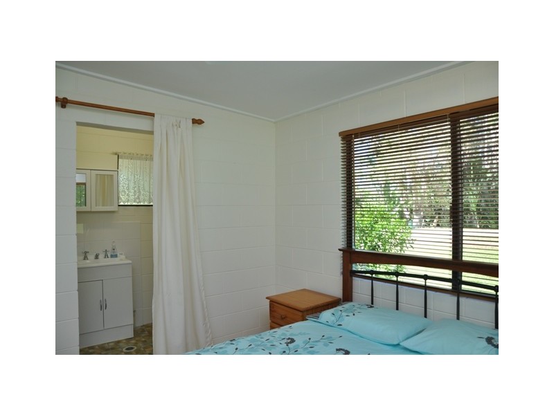 24 Barbarra Street  Picnic Bay, Magnetic Island QLD 4819