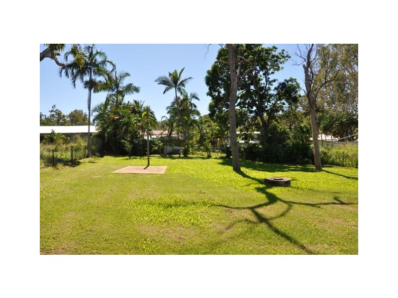 24 Barbarra Street  Picnic Bay, Magnetic Island QLD 4819