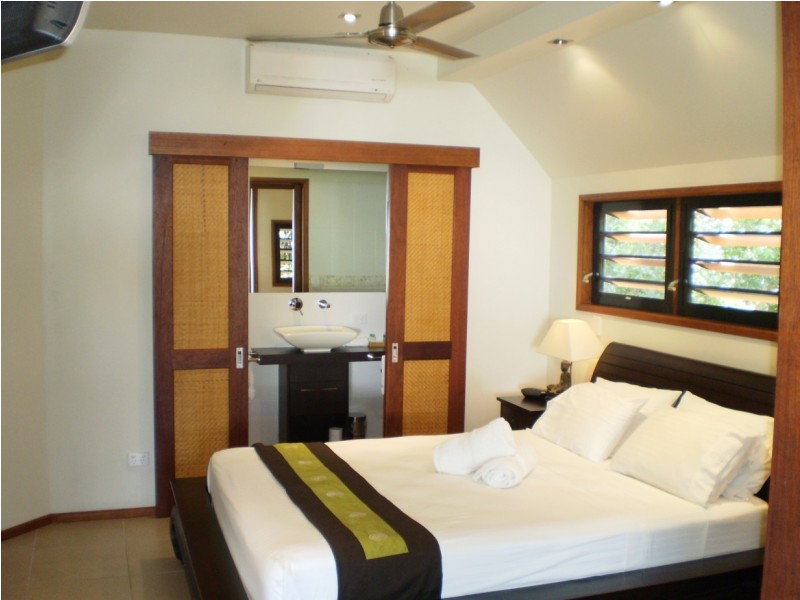 9/9 The Esplanade Nelly Bay, Magnetic Island QLD 4819