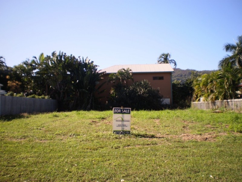 37 Yates Street NELLY BAY, Magnetic Island QLD 4819