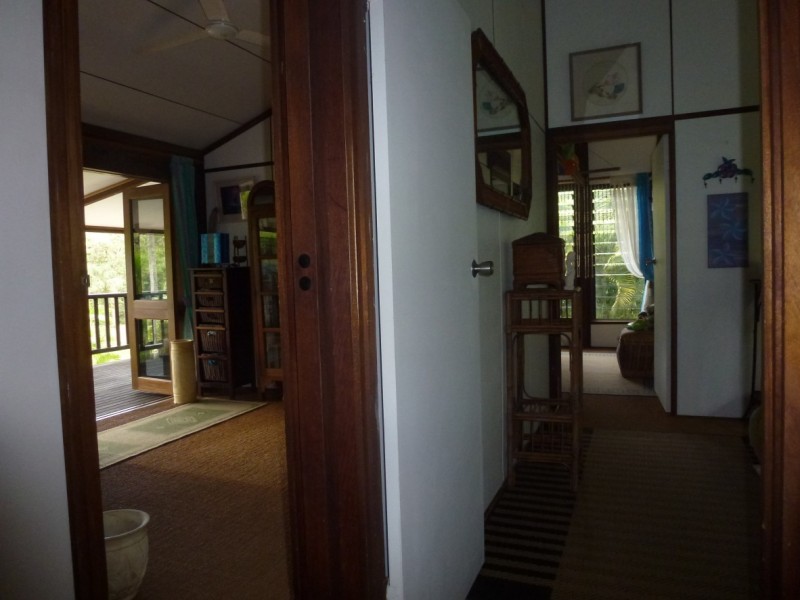8 Sooning Street  Nelly Bay, Magnetic Island QLD 4819