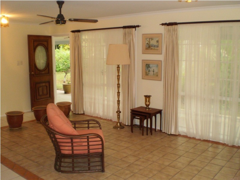 20 Compass Crescent  Nelly BAy, Magnetic Island QLD 4819