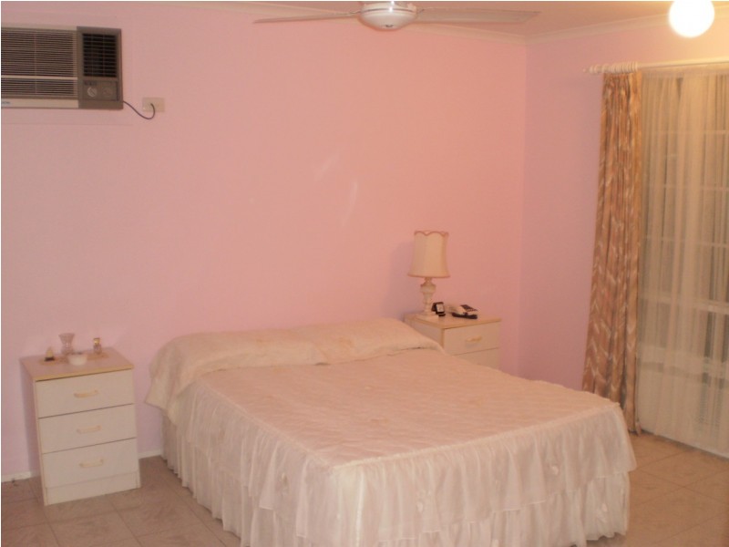 20 Compass Crescent  Nelly BAy, Magnetic Island QLD 4819