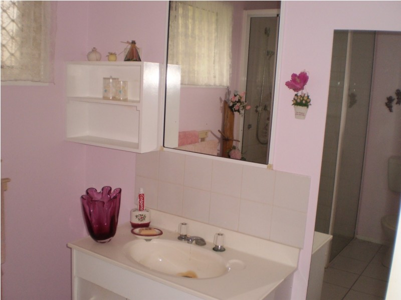 20 Compass Crescent  Nelly BAy, Magnetic Island QLD 4819