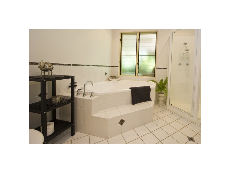 137-139 Horseshoe Bay Road, Horseshoe Bay, Magnetic Island QLD 4819