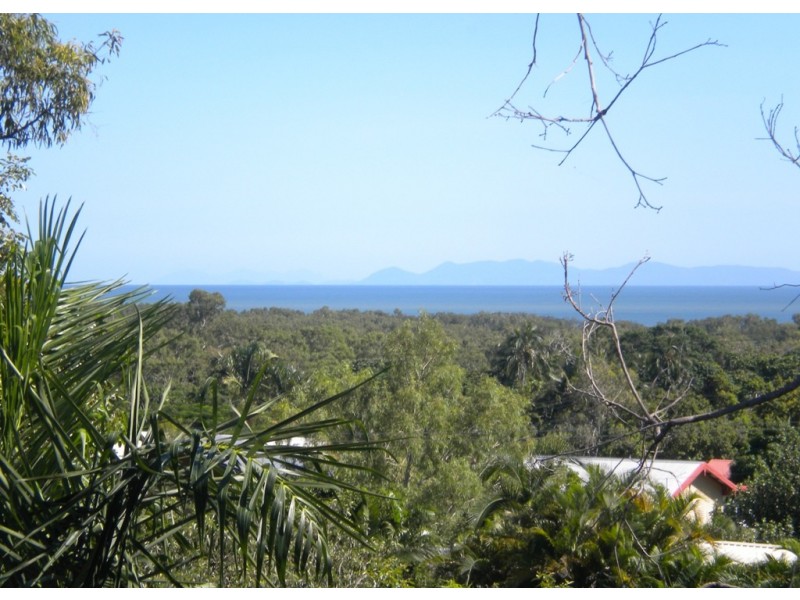 137-139 Horseshoe Bay Road, Horseshoe Bay, Magnetic Island QLD 4819