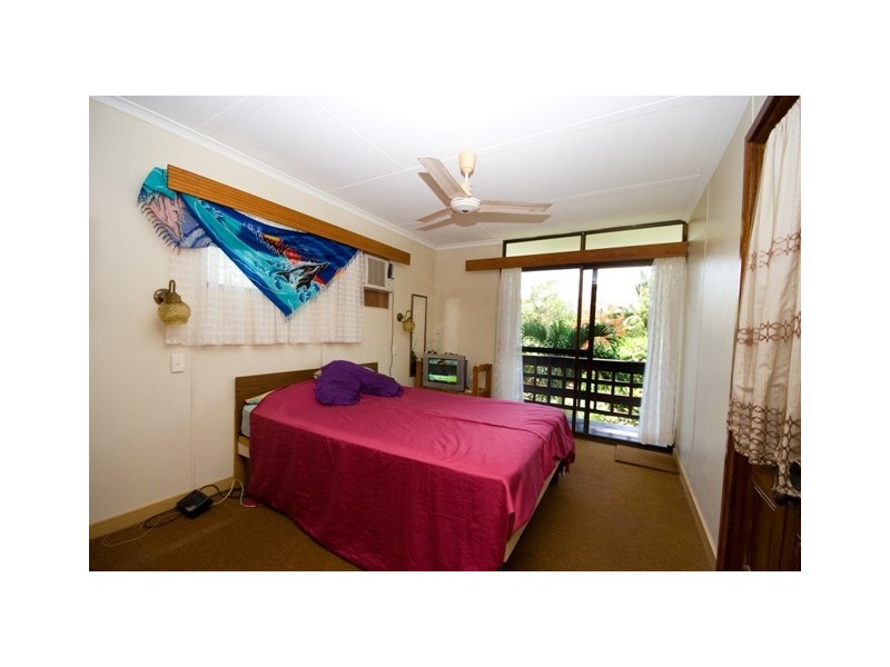 16 Barbarra Street Picnic Bay, Magnetic Island QLD 4819