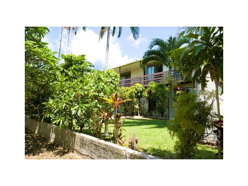 16 Barbarra Street Picnic Bay, Magnetic Island QLD 4819