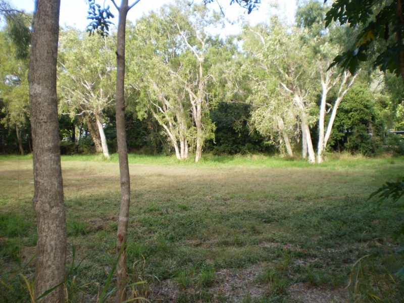 38 Yates Street  Nelly Bay, Magnetic Island QLD 4819