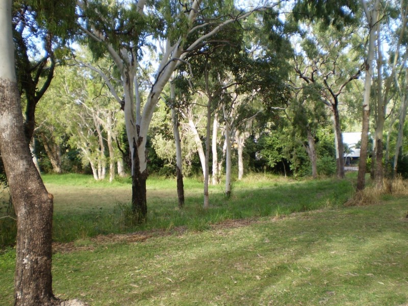 40 Yates Street  Nelly Bay, Magnetic Island QLD 4819