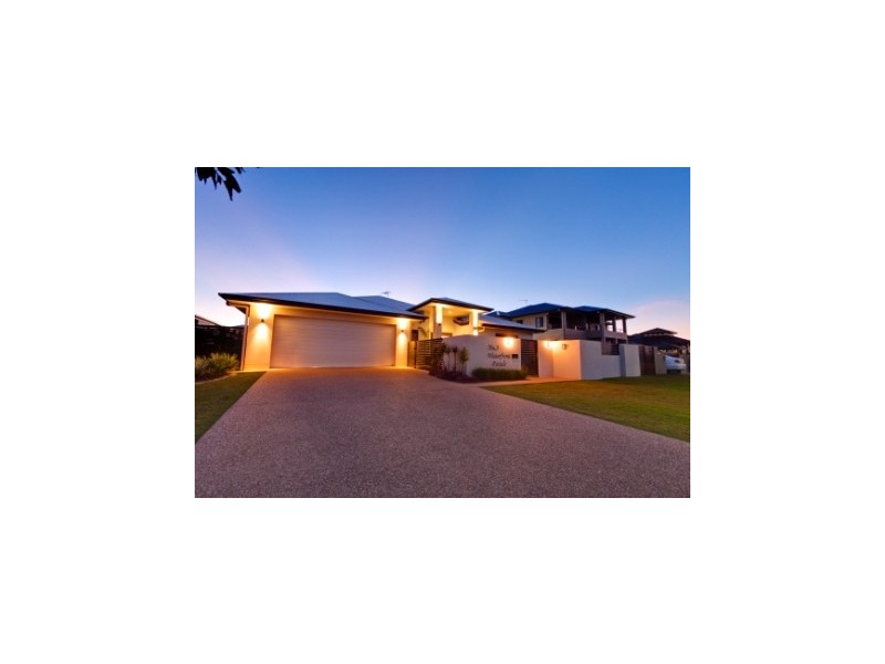 3 Waterfront Parade, Idalia QLD 4811