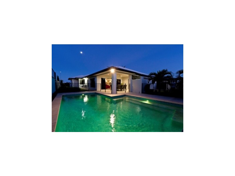 3 Waterfront Parade, Idalia QLD 4811