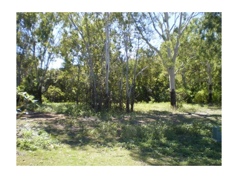 7 Bayside Court HORSESHOE BAY, Magnetic Island QLD 4819