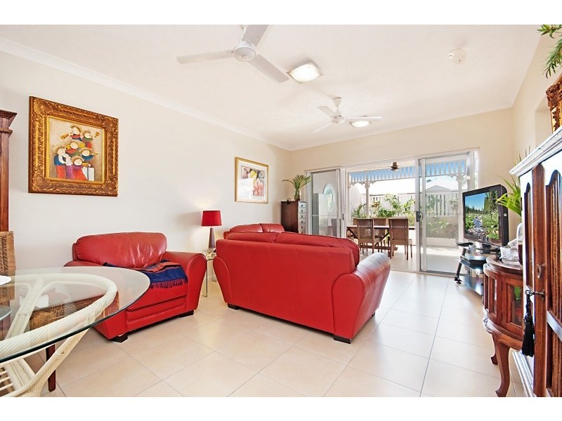 55/42 Warburton Street, North Ward QLD 4810