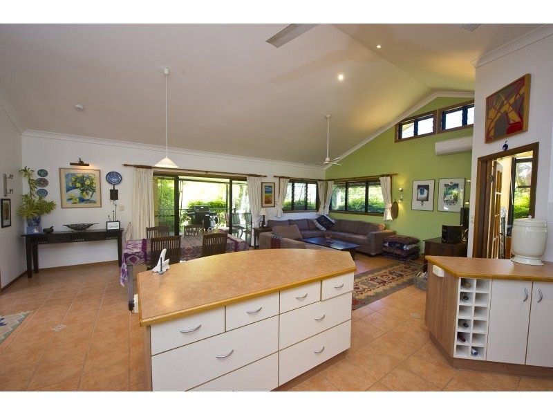 85-87 Swensen Street HORSESHOE BAY, Magnetic Island QLD 4819