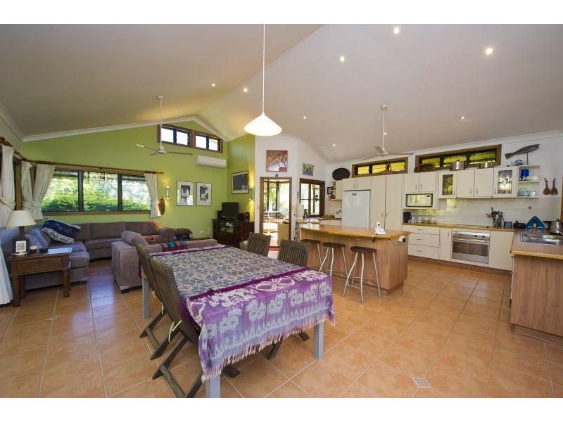 85-87 Swensen Street HORSESHOE BAY, Magnetic Island QLD 4819