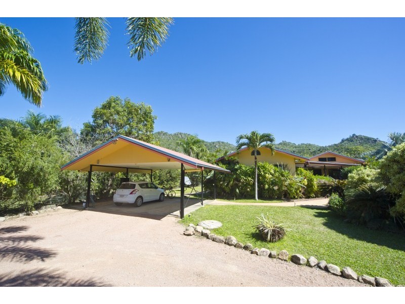 85-87 Swensen Street HORSESHOE BAY, Magnetic Island QLD 4819