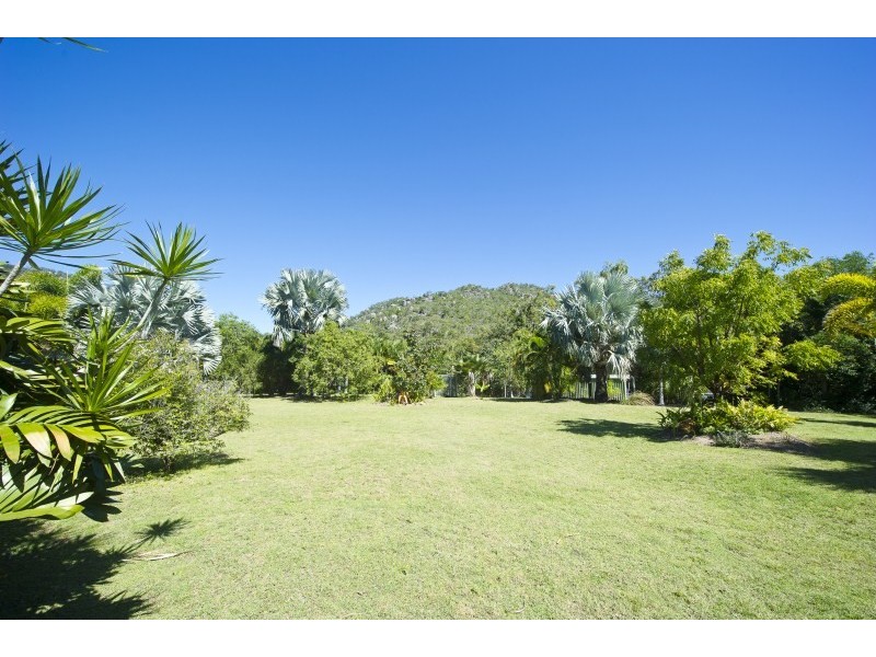 85-87 Swensen Street HORSESHOE BAY, Magnetic Island QLD 4819