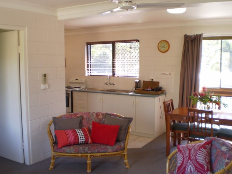 4/2 Endeavour Road ARCADIA, Magnetic Island QLD 4819