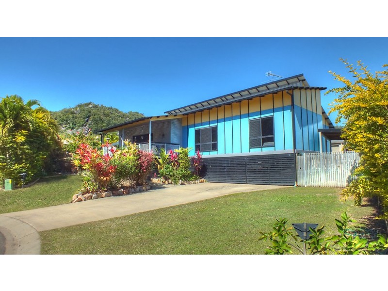 10 Bayside Court, Magnetic Island QLD 4819