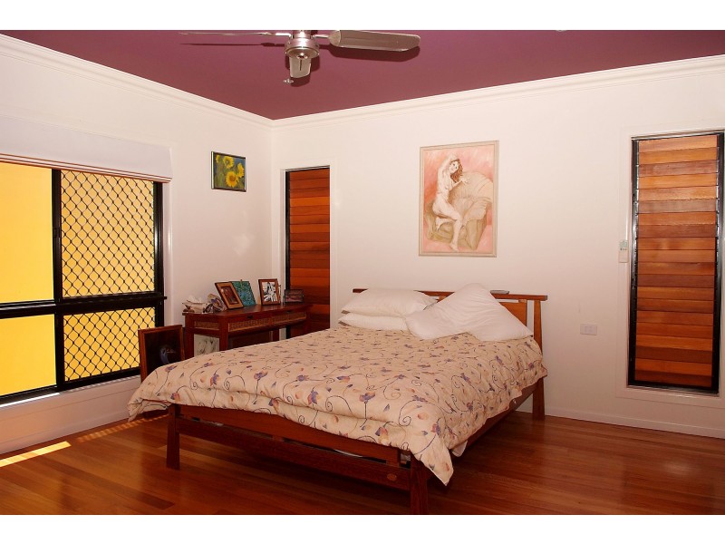 10 Bayside Court, Magnetic Island QLD 4819