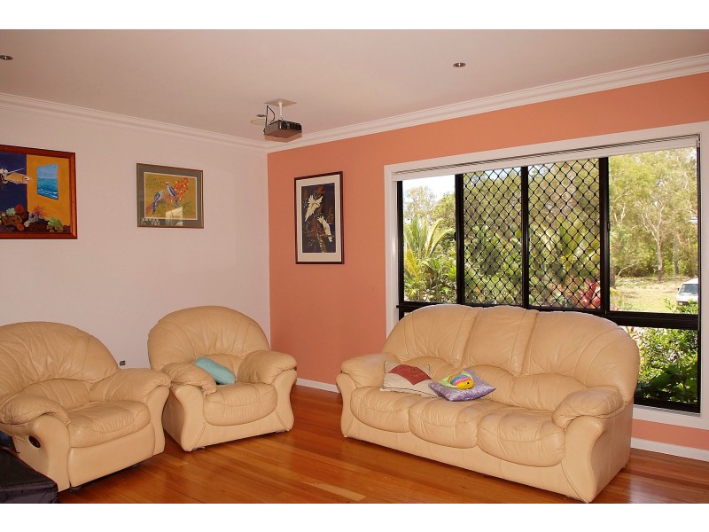 10 Bayside Court, Magnetic Island QLD 4819