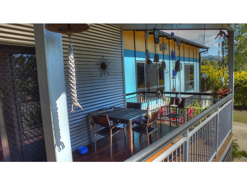 10 Bayside Court, Magnetic Island QLD 4819