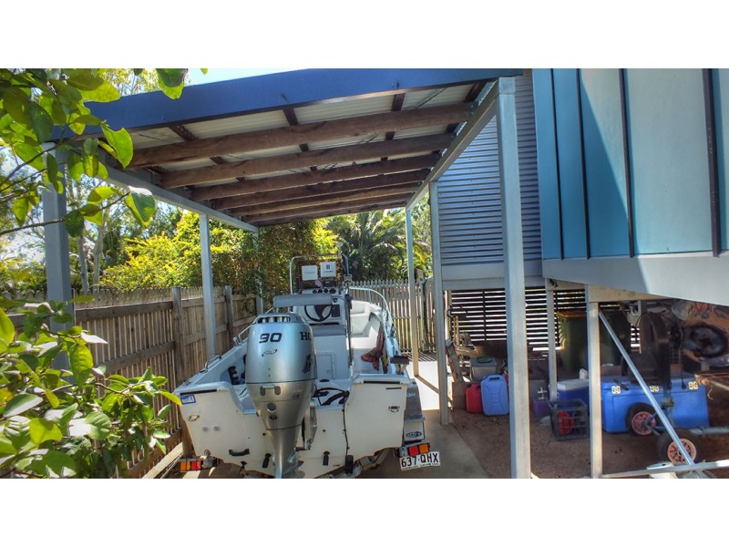 10 Bayside Court, Magnetic Island QLD 4819