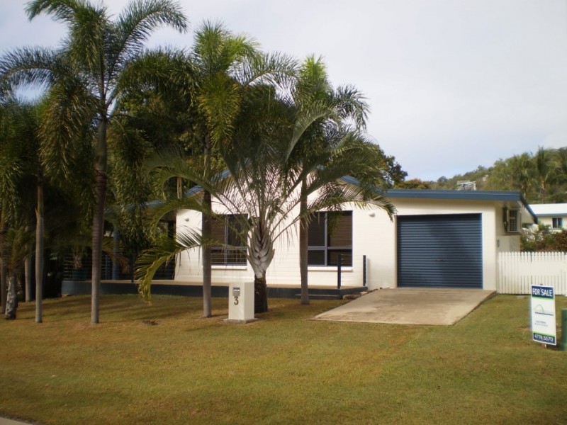 3 Serene Place  Nelly Bay, Magnetic Island QLD 4819