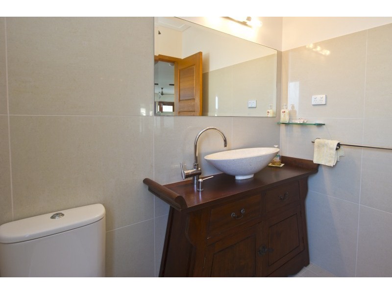 3B Terrace Place Nelly Bay, Magnetic Island QLD 4819