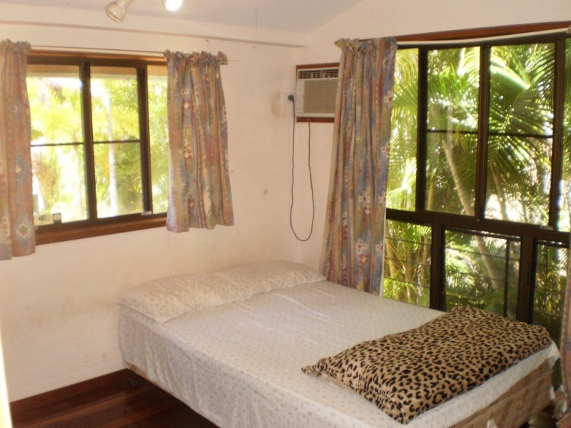 6 Wheaton Court NELLY BAY, Magnetic Island QLD 4819