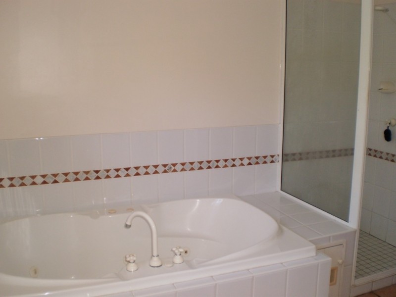 6 Wheaton Court NELLY BAY, Magnetic Island QLD 4819